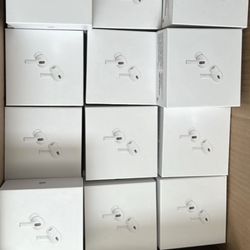 Selling Bulk EarPods 