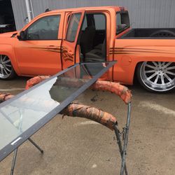 All glass for cars and trucks