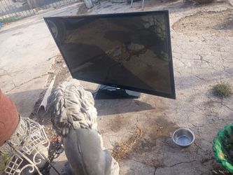 A flat screen TV