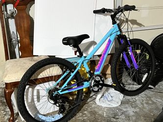 BRAND BEW!! Girls Road Bike