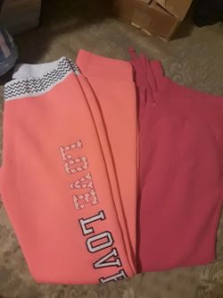 2 girls sweat pants