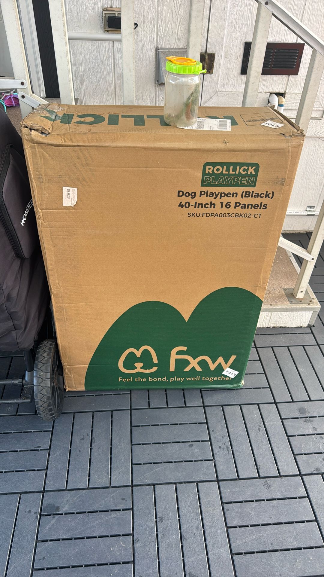 Play Pen, 40in 16 panels 