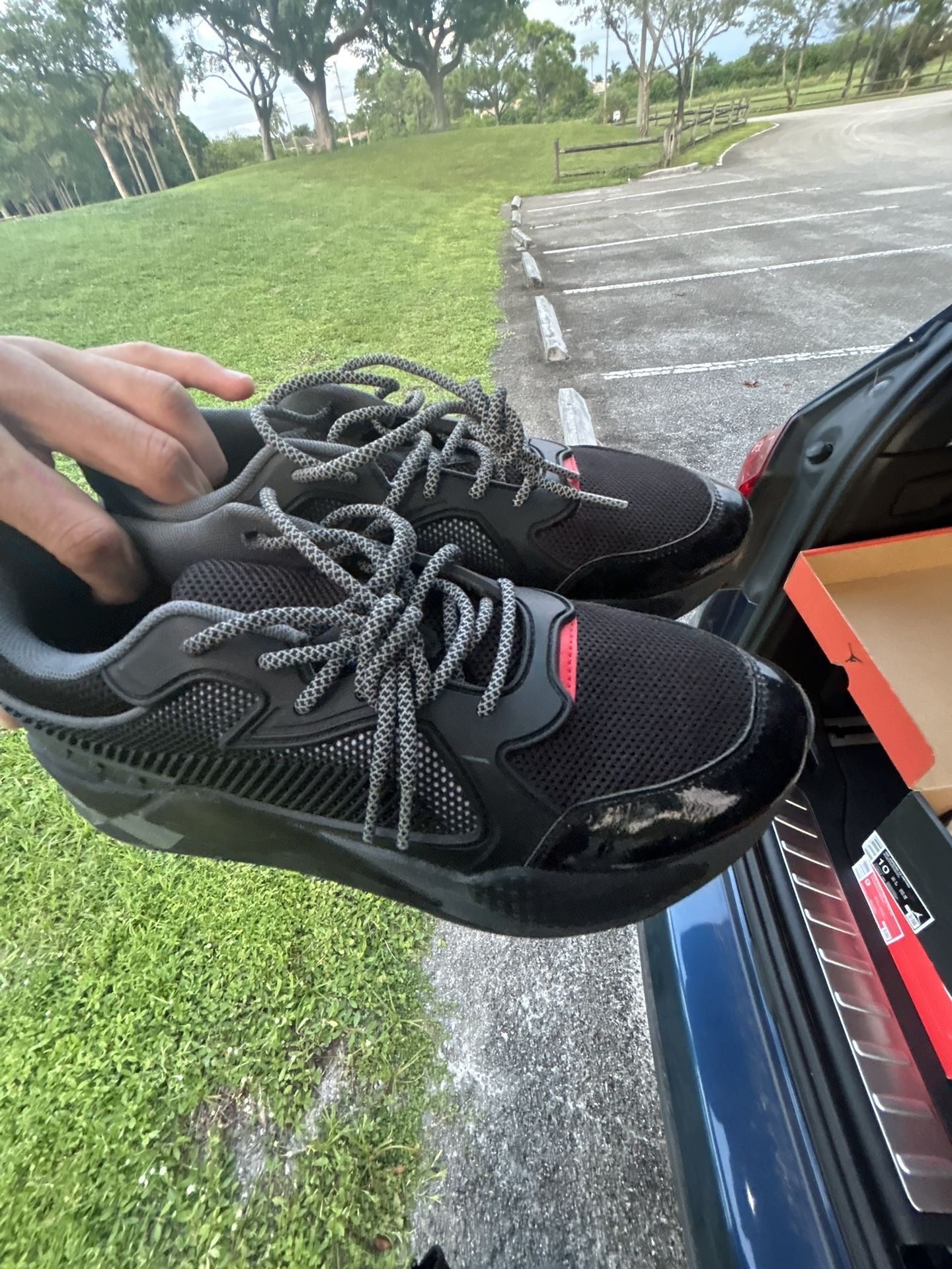 Puma Running Shoes Black/Red – Men’s 11.5