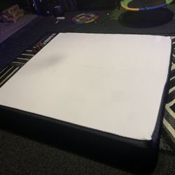 King Size Mattress. Perfect Condition.