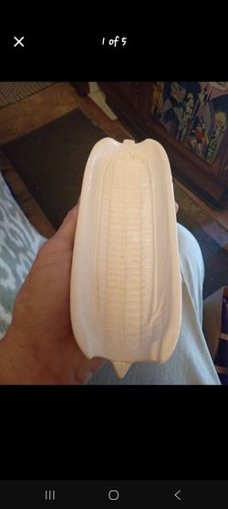 Crate & Barrel~ Bordallo Pinheiro Corn on the Cob Dishes
