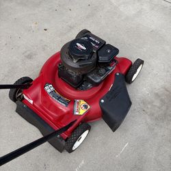 Lawnmower- Murray 3.5 hp Classic 21”