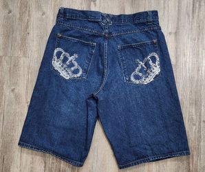Vintage Y2K Karl Kani denim baggy shorts size 36x13 with crown design.