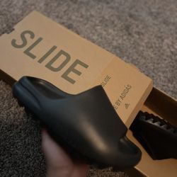 Black Yeezy Slides
