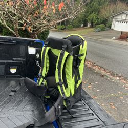 Child Kid Carrier Backpack Hiking in Good Condition like New 