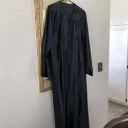 Black Zippered Graduation Gown And Mortarboard 