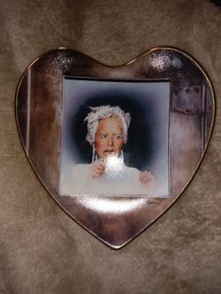 I love Lucy collectors dish with paers