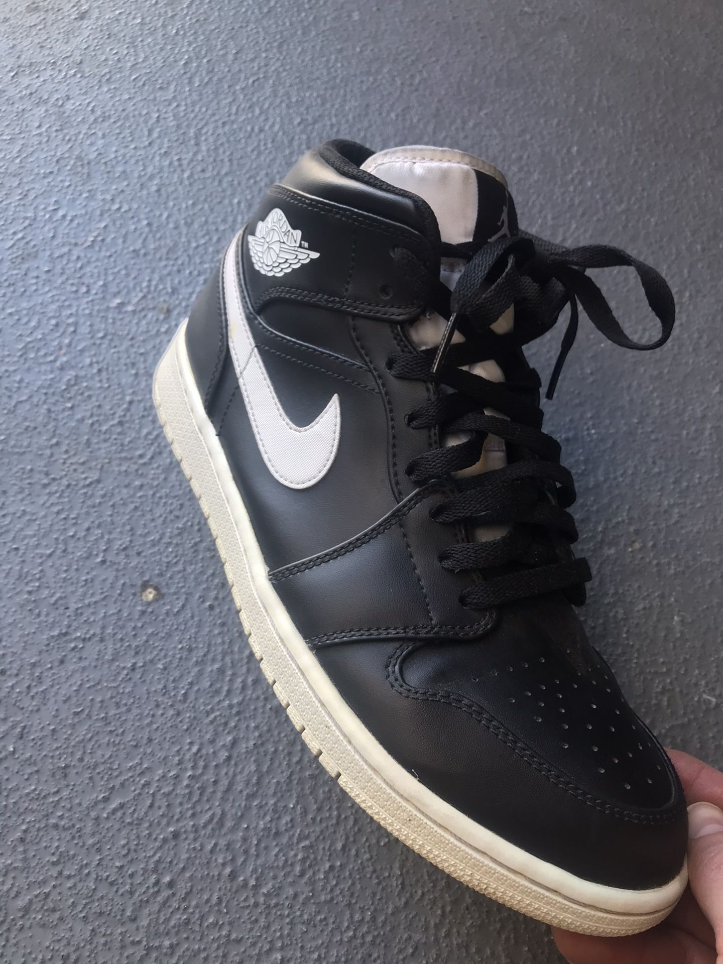 Air Jordan 1 Mid Black/Black