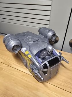 The Mandalorian Razo Crest Car!!