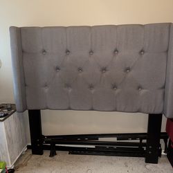 Queen/Full Tufted Headboard