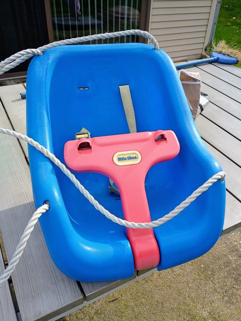 Little Tikes Baby Swing -Free