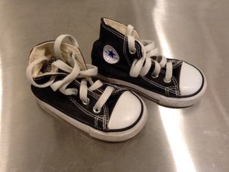 Converse All-Stars size 5