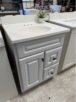 Bathroom cabinet