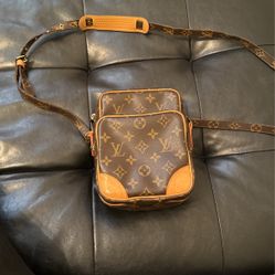 Crossbody 