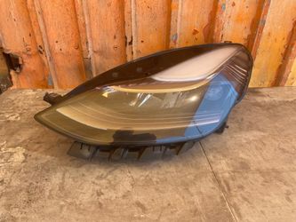 Headlight Tesla model 3/Y left driving side  OEM.  2021-2023