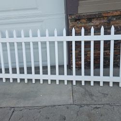 Fence White Fence Small Yard  14 Feet LONG 350 