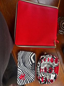Estée Lauder make up bags