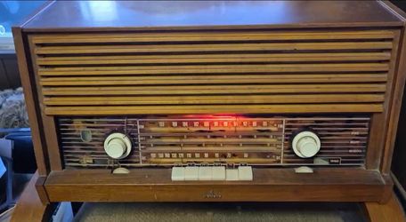 Vintage 1957 Siemens-Super F7 Tube Radio German Made Wooden Cabinet AM FM SW