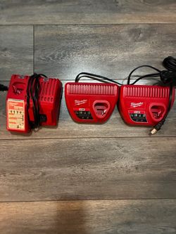 Milwauke battery chargers m18 and m12