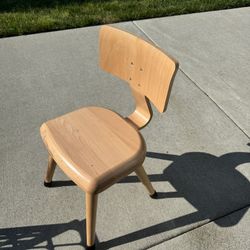 2 Wood Kid Chairs