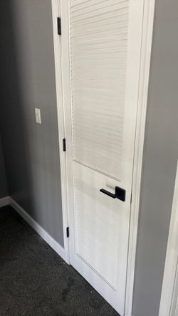 Doorknobs And Hinges,  Replace