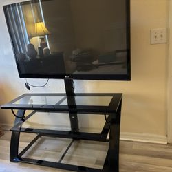 Table With Tv 