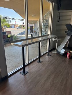 Bar table