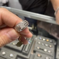 Womens White Gold Ring