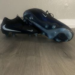 Nike phantom 6 Size 9