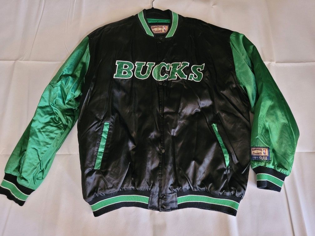 Vintage Milwaukee Bucks G-III Hardwood Classics Satin Jacket by Carl Banks – Size XL