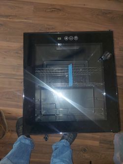 Refrigerator wine cooler