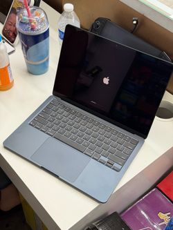 Macbook Air 2025 M4 Ram 16Gb