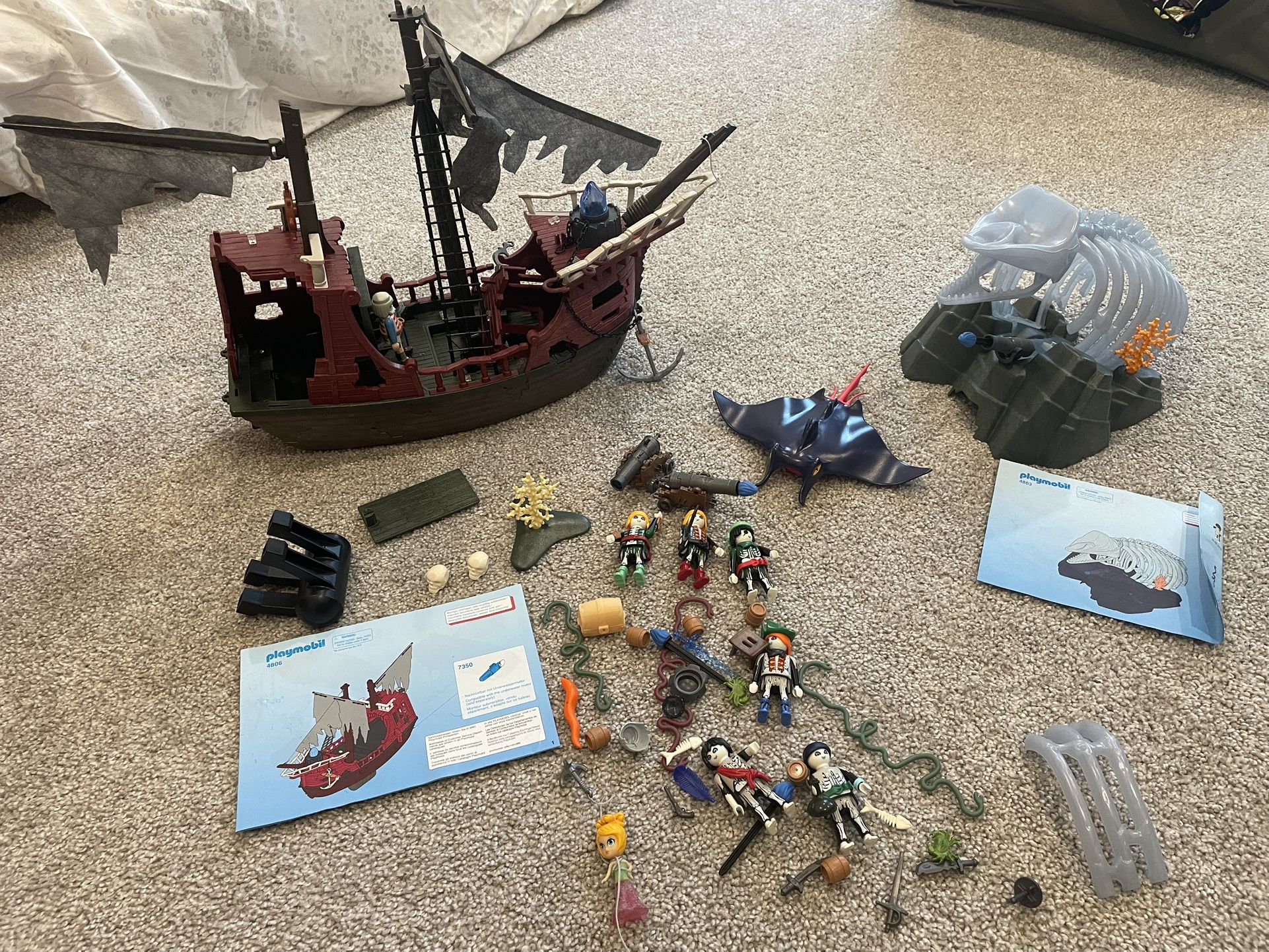 Play mobile pirate set