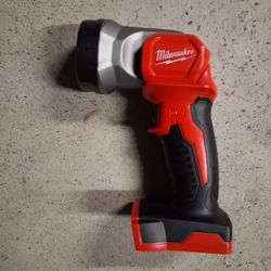 Milwaukee M18 Flashlight 
