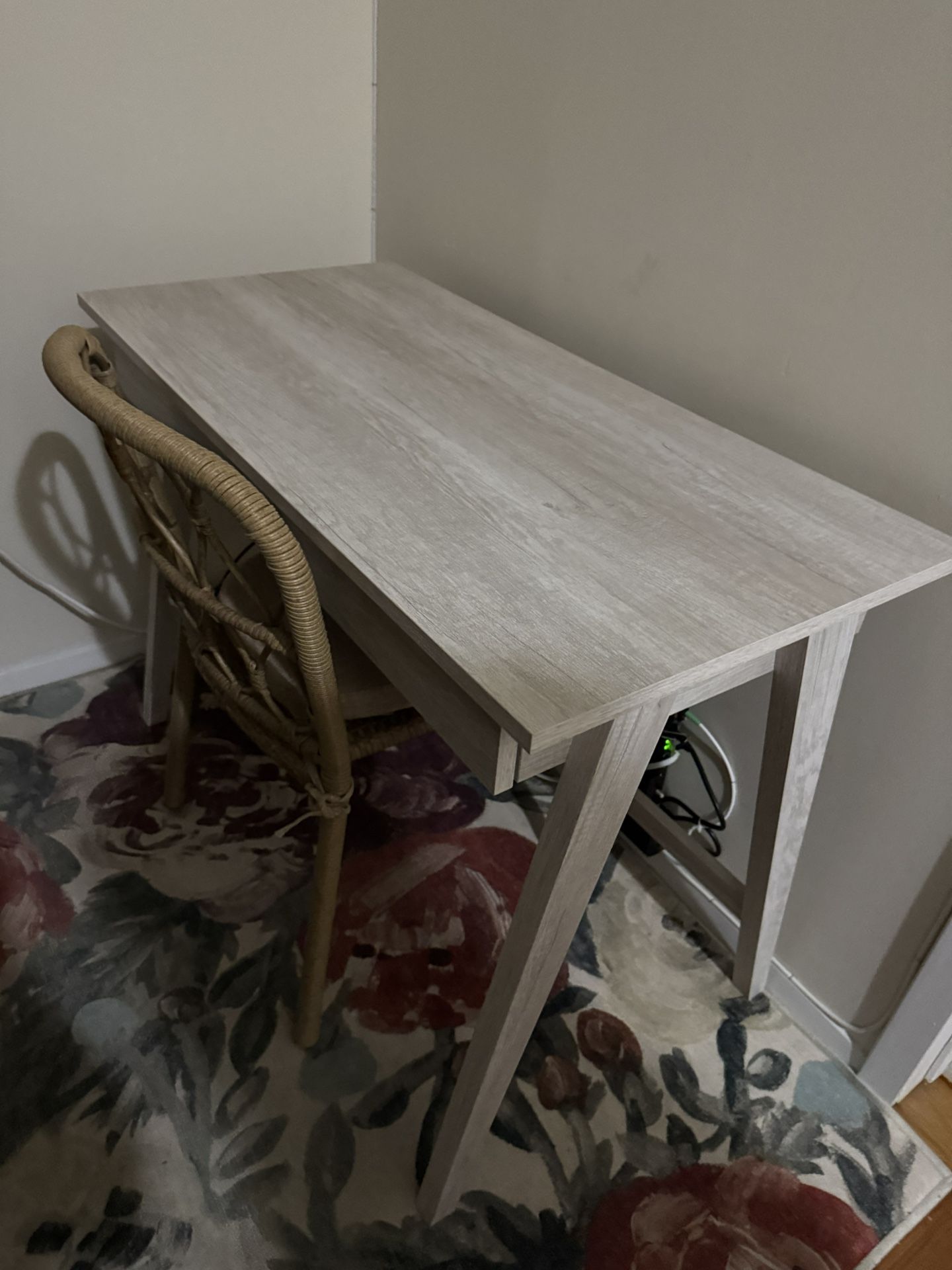 Target Desk