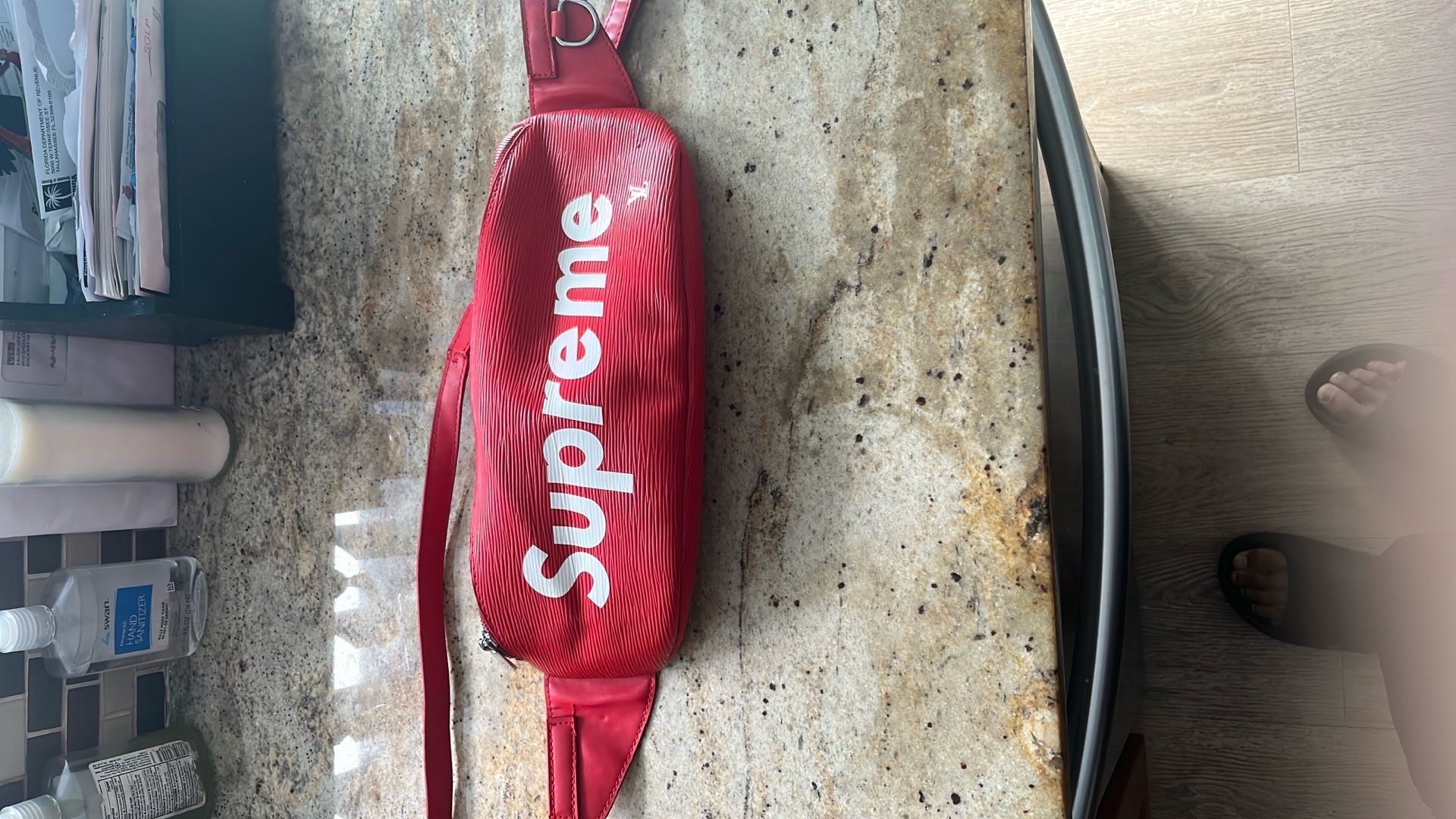 Louis Vuitton × Supreme Bumbag Epi Red