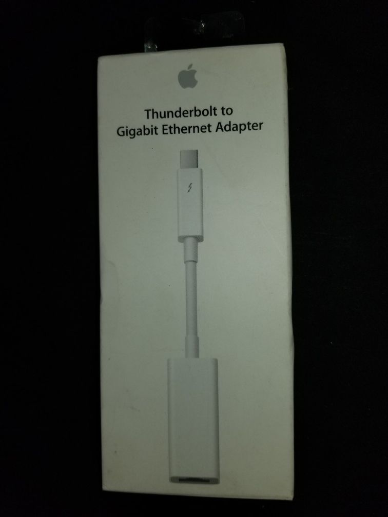 Thunderbolt to Gigabit ETHERNET ADAPTER. Original (NEW IN BOX)