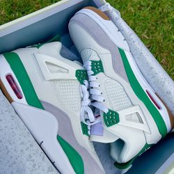 Jordan 4 ‘Pine Green’