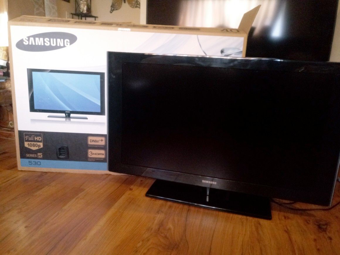 Samsung 40in LCD TV