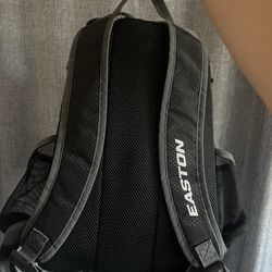 Easton baseball bag a helmet