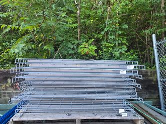 Wire rack decking