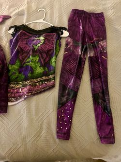 Mel from descendants costume size 7/8