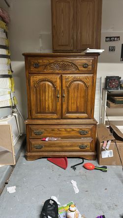 Solid wood Armoire
