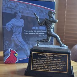 STAN MUSIAL CARDINALS REPLICA STATUE!