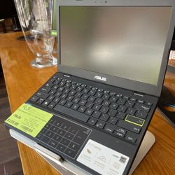 ASUS Notebook E210 11.6" Ultra Thin Laptop Intel N4020 1.10GHz Dual Core 4GB RAM 128GB SSD + 64GB eM