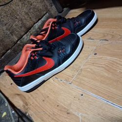 Nike Basketball  Shoes Size 9.5